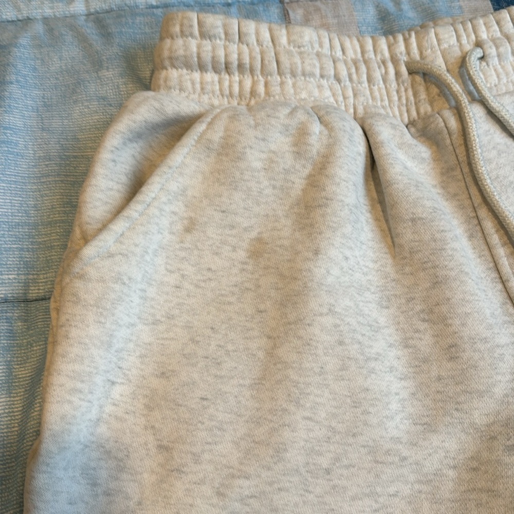 Sweat Pants - Picture 2 of 3